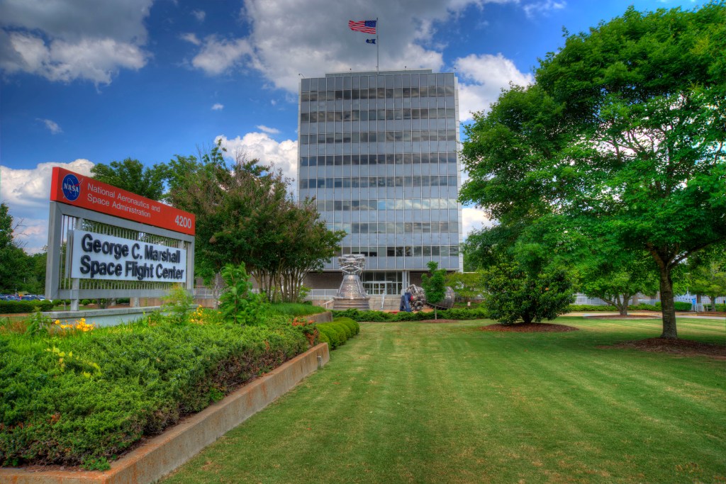 NASA Marshall Leaders Present Industry, Advocate Awards