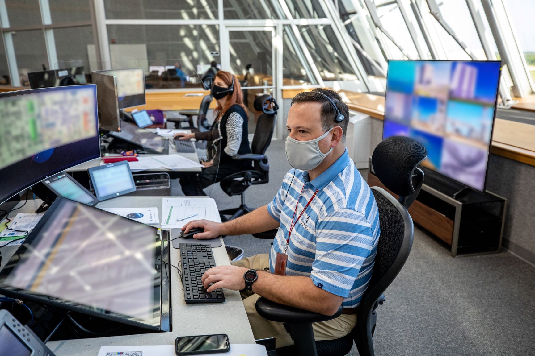 Charlie Blackwell-Thompson, at left, NASA Artemis launch director; monitors a cryogenic propellant loading simulation.