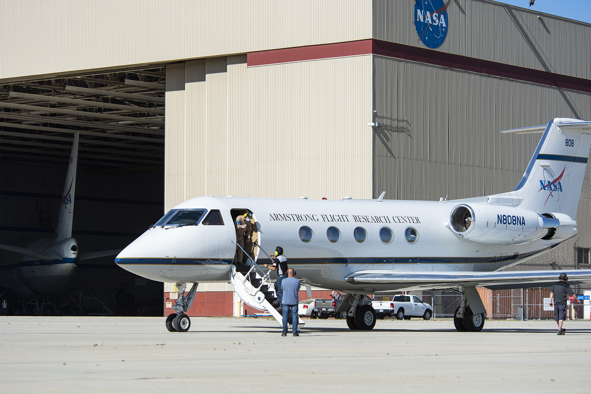 G-III aircraft used to transport JPL staff from California to Florida.