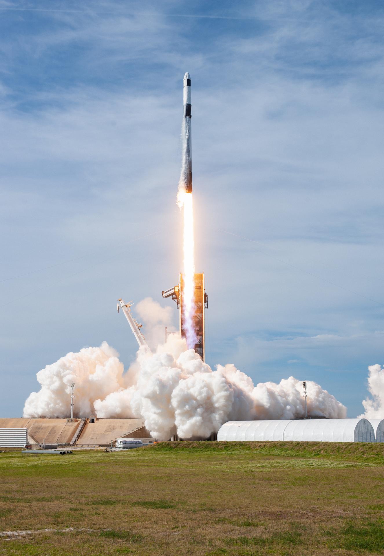 Liftoff of NASA and SpaceX's 21st Commercial Resupply Services mission to the International Space Station.