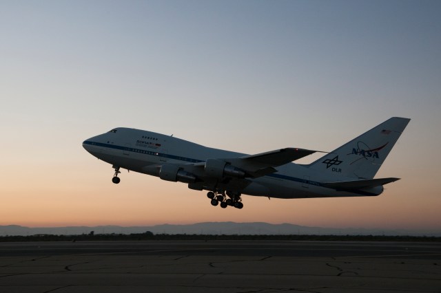 SOFIA lifts off from Air Force Plant 42 in Palmdale, Calif., at sunset.