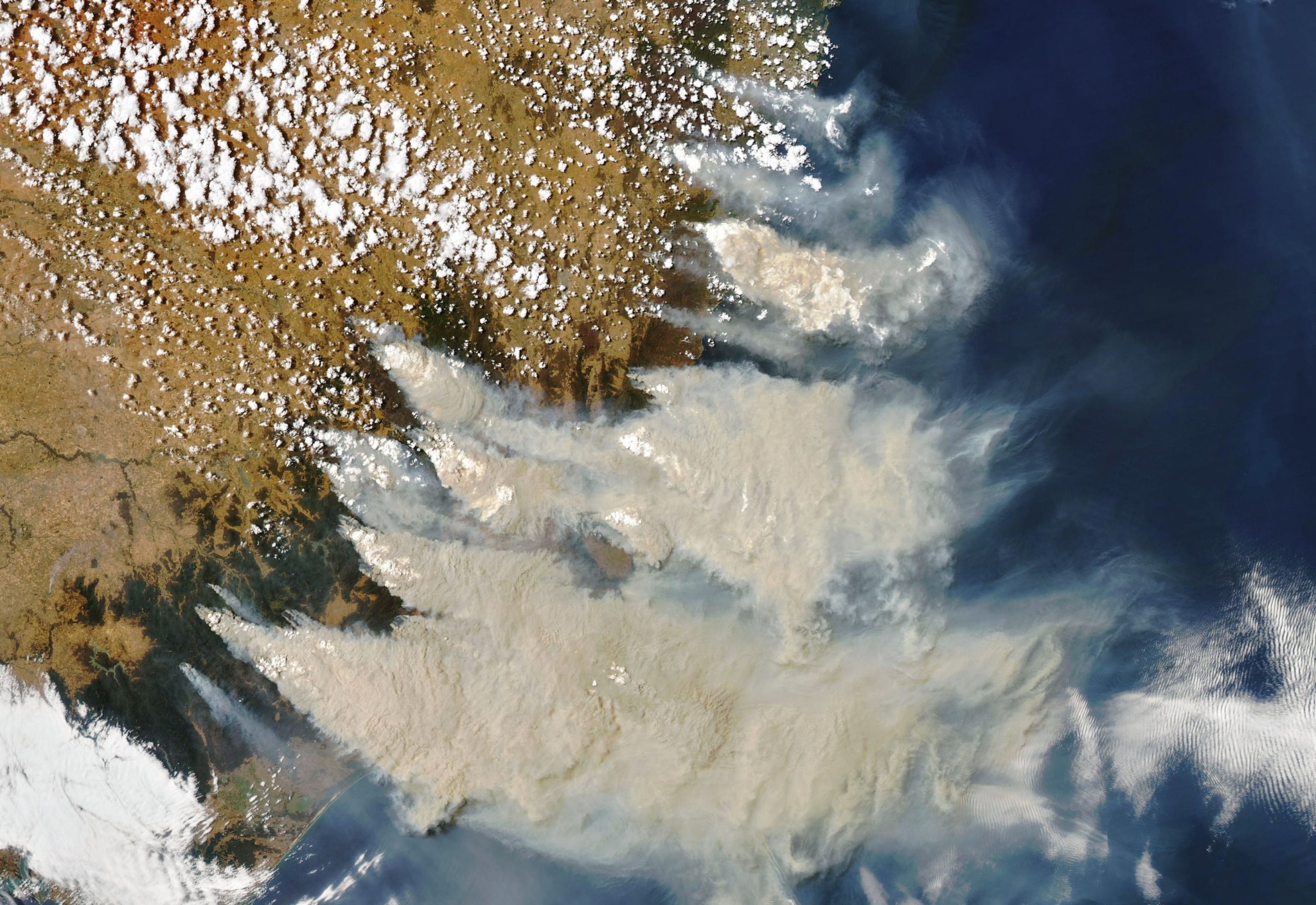 Fires and Smoke Engulf Southeastern Australia