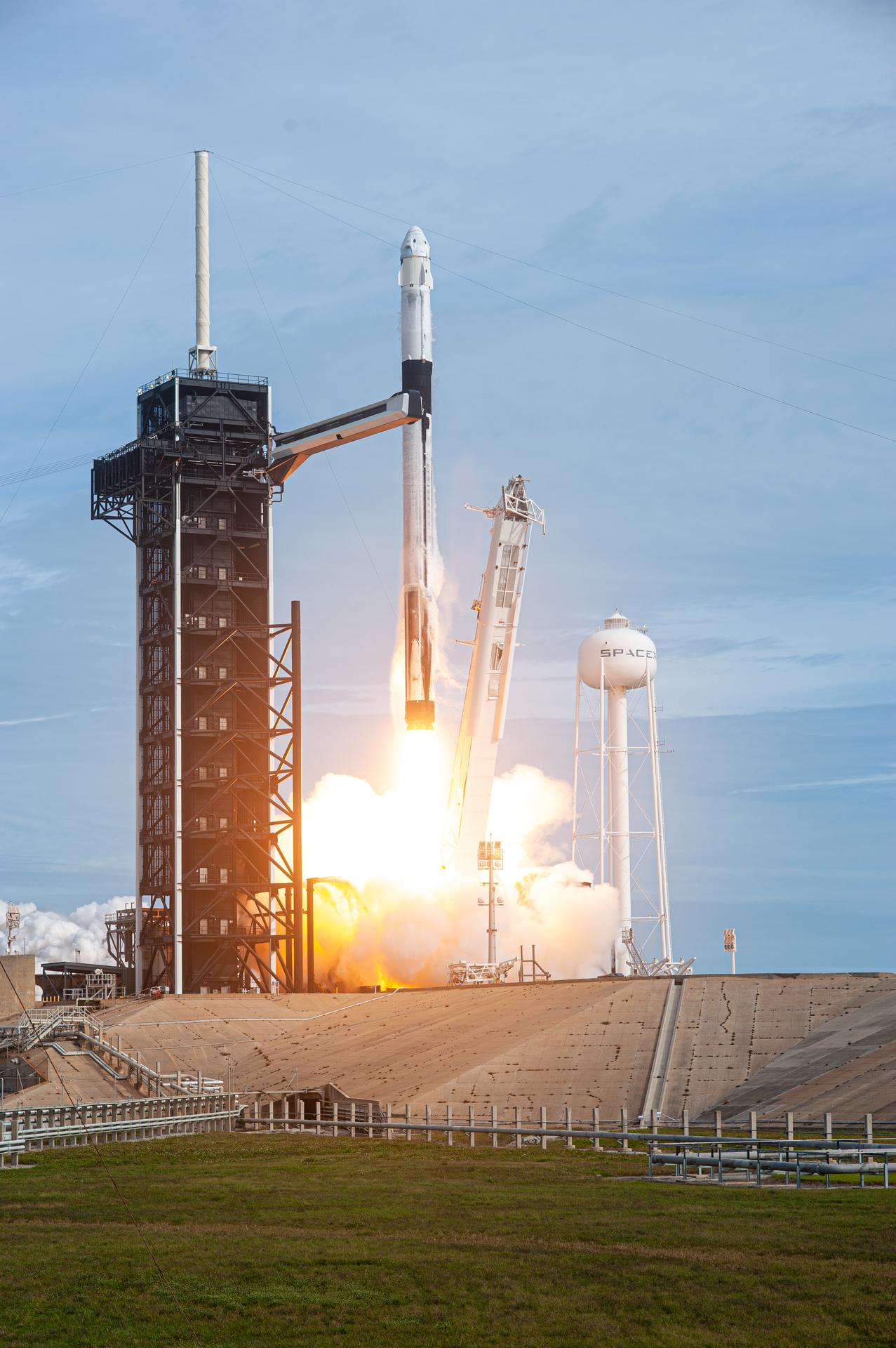 NASA and SpaceX complete the In-Flight Abort Test