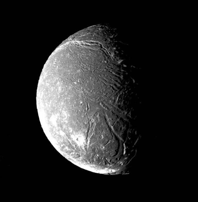 voyager_2_uranus_ariel_composite_jan_24_1986