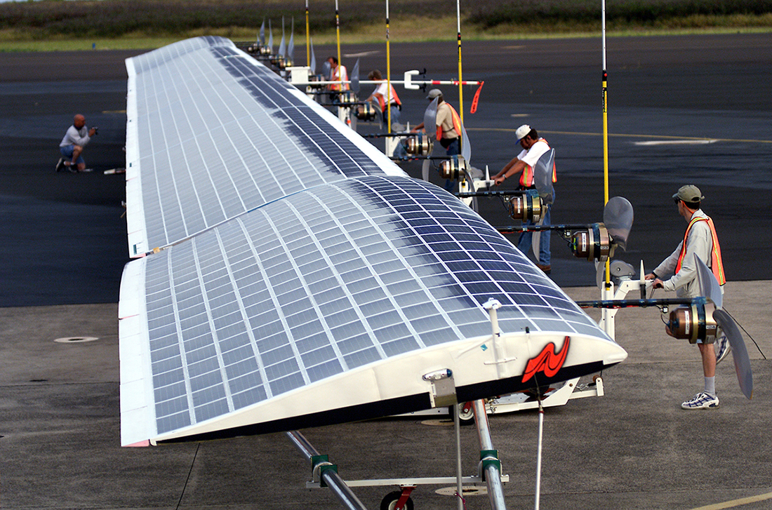 Ground crewmen maneuver AeroVironment's solar-powered Helios Prototype