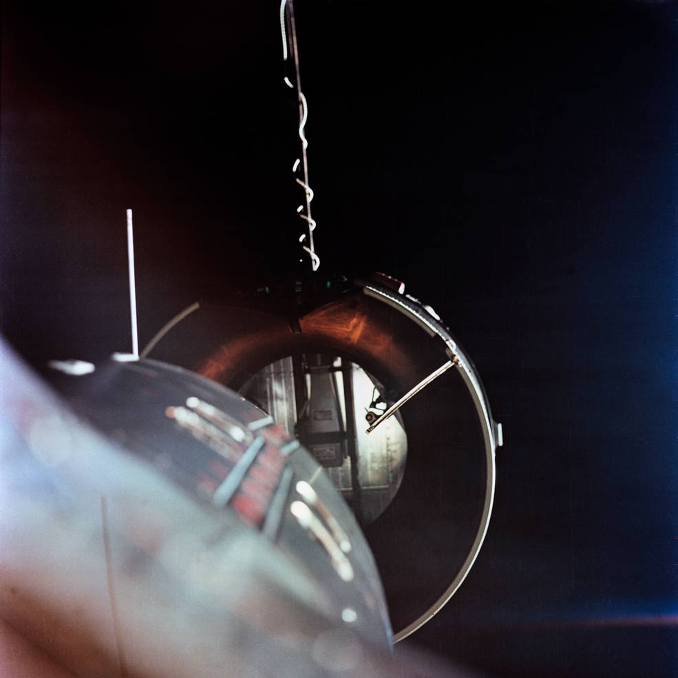 gemini_viii_14_agena_target_approach_for_docking