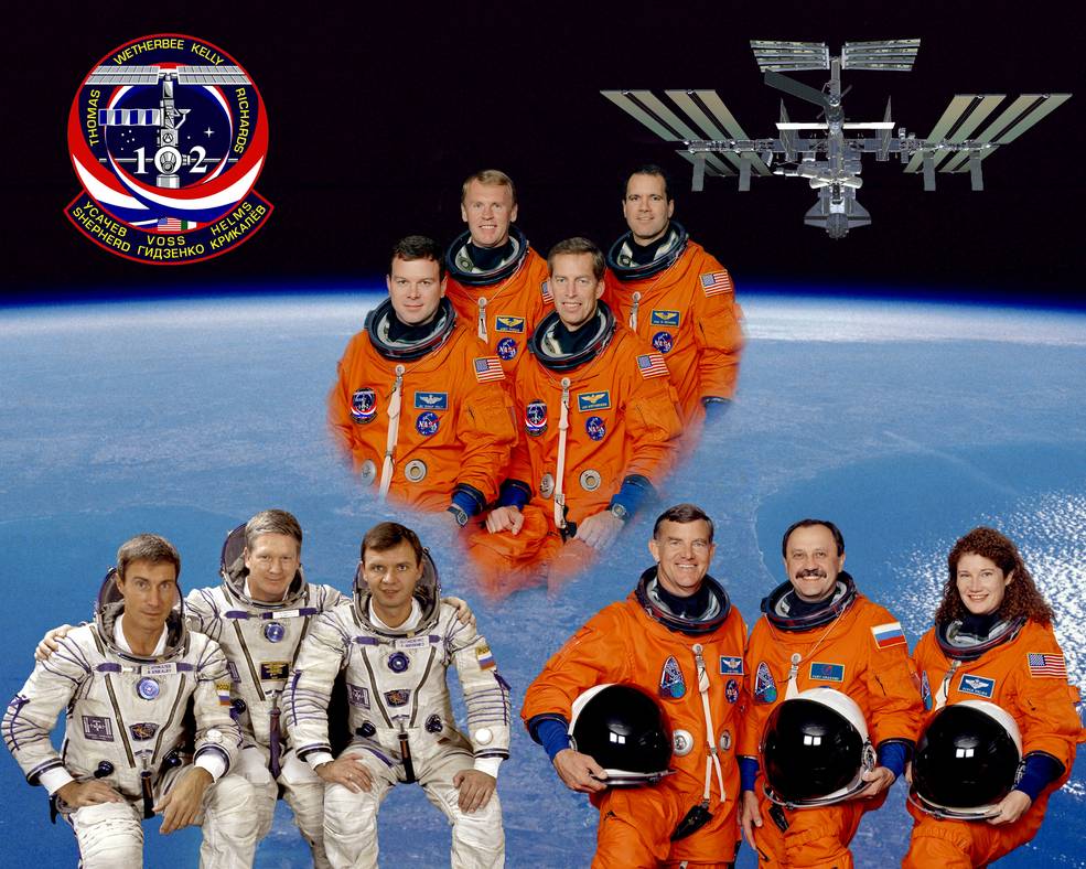 iss20 sts 102 6 crew photo