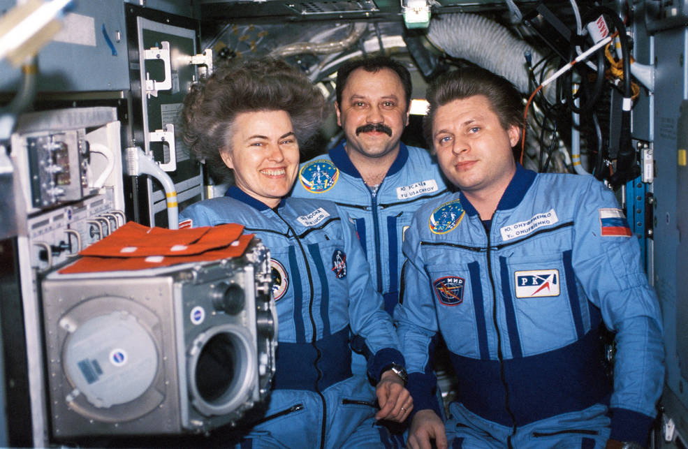 womens_history_month_2021_11_lucid_aboard_mir_1996