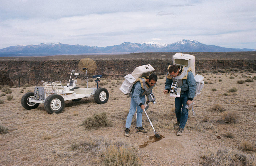 apollo_15_l-3_months_4_taos_geol_training_mar_11_1971