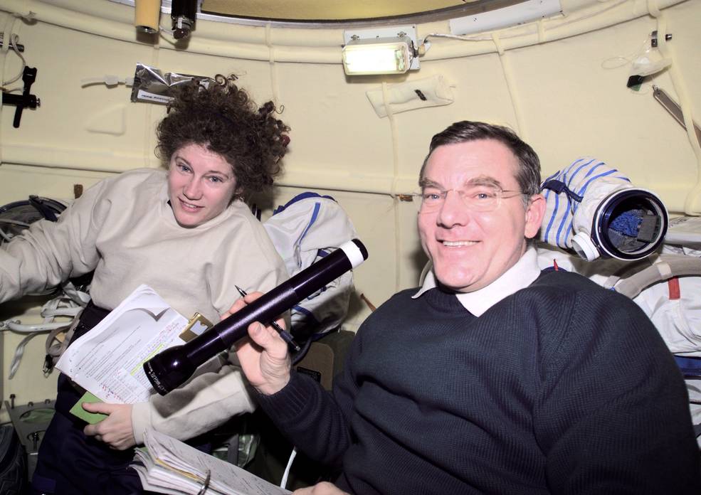 iss20 sts 100 3 exp 2 helms voss in soyuz orbital module april 18 2001