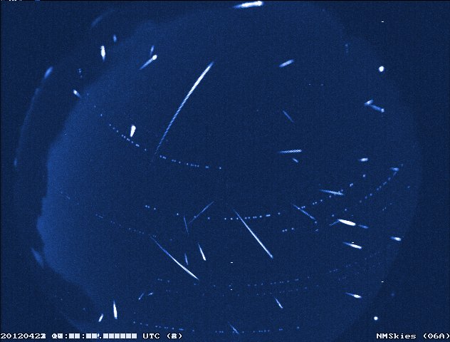 Lyrid and not-Lyrid meteors over New Mexico