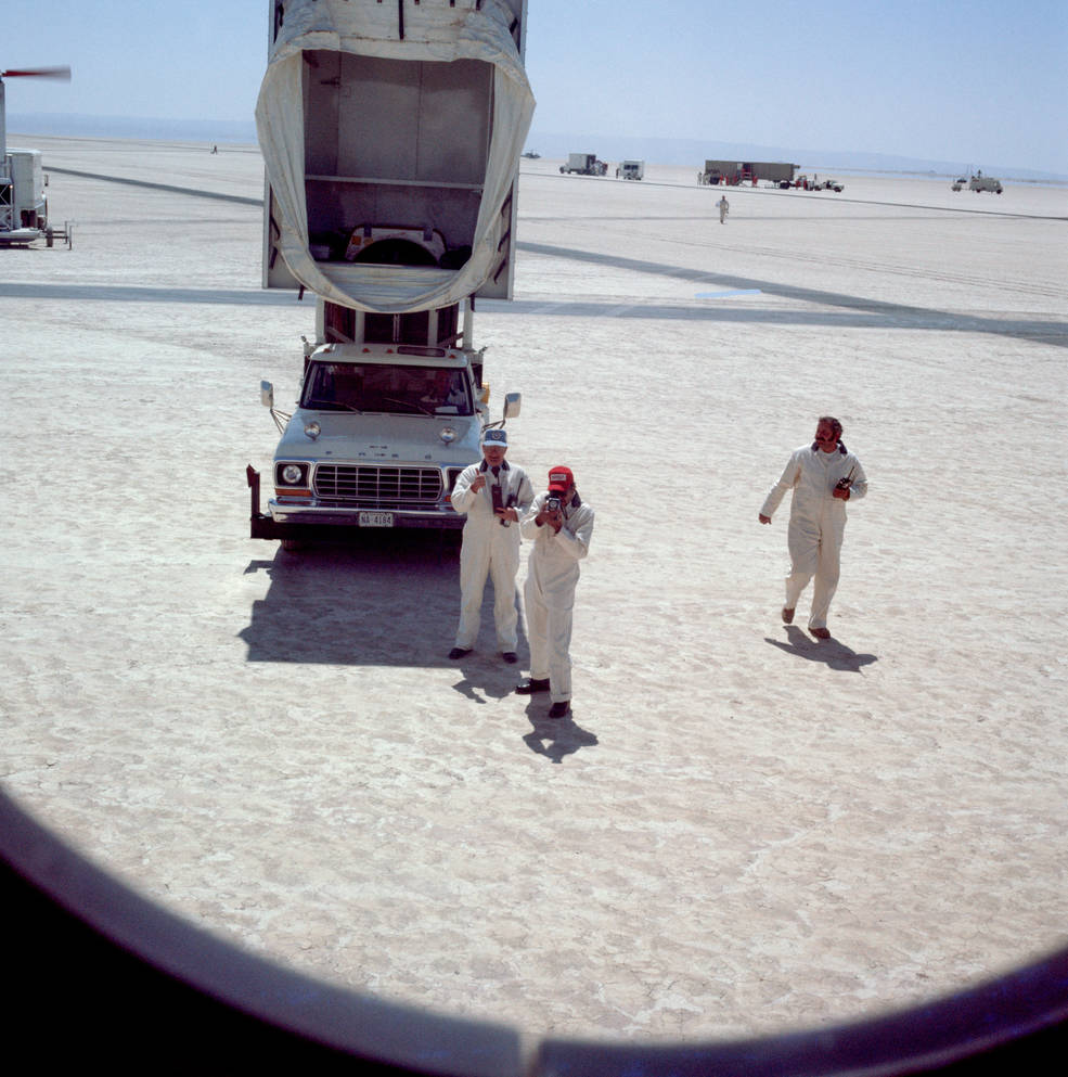 sts-1_landing_11