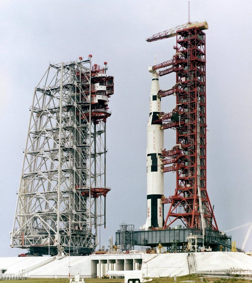 Saturn launch tower deals