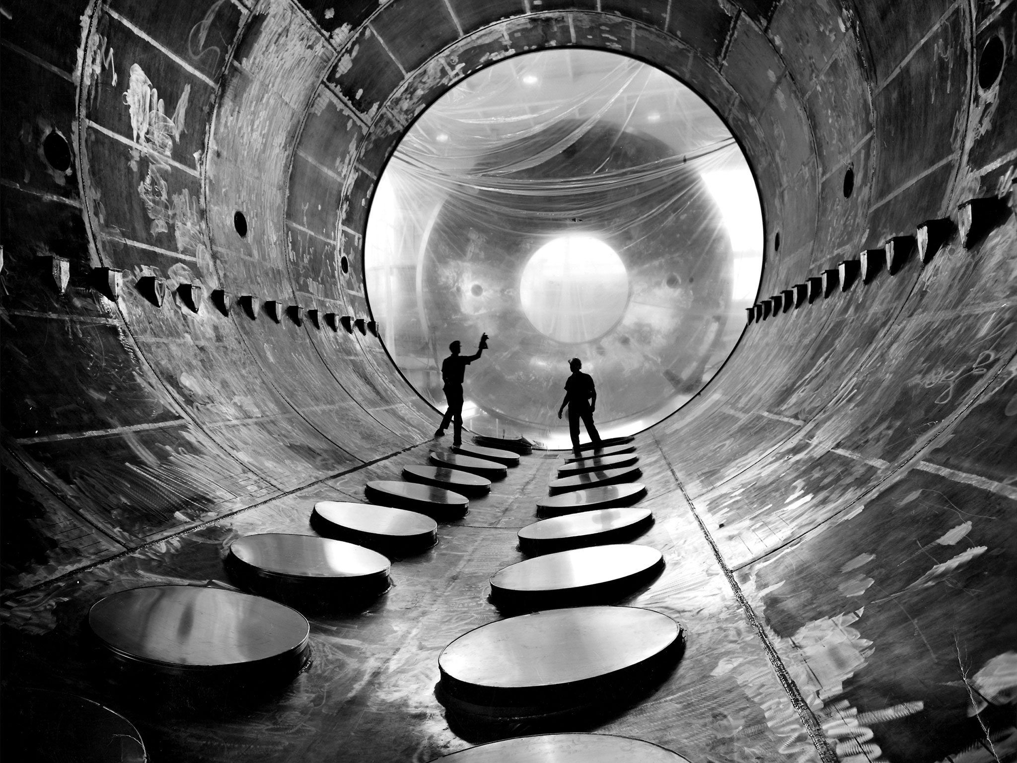 Black and white image of the Interior of Vacuum Tank at the Electric Propulsion Laboratory
