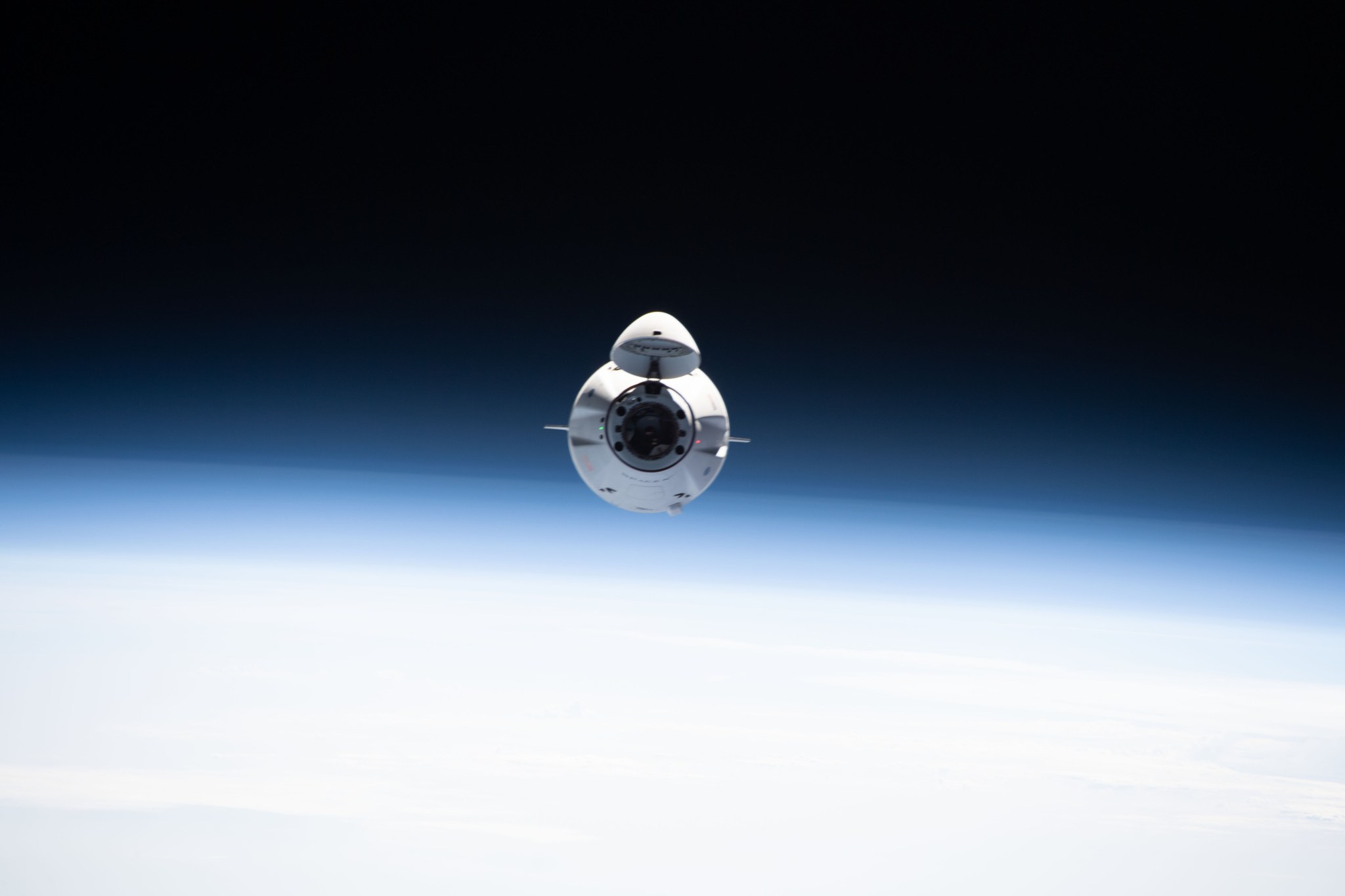 image of capsule approaching the space station