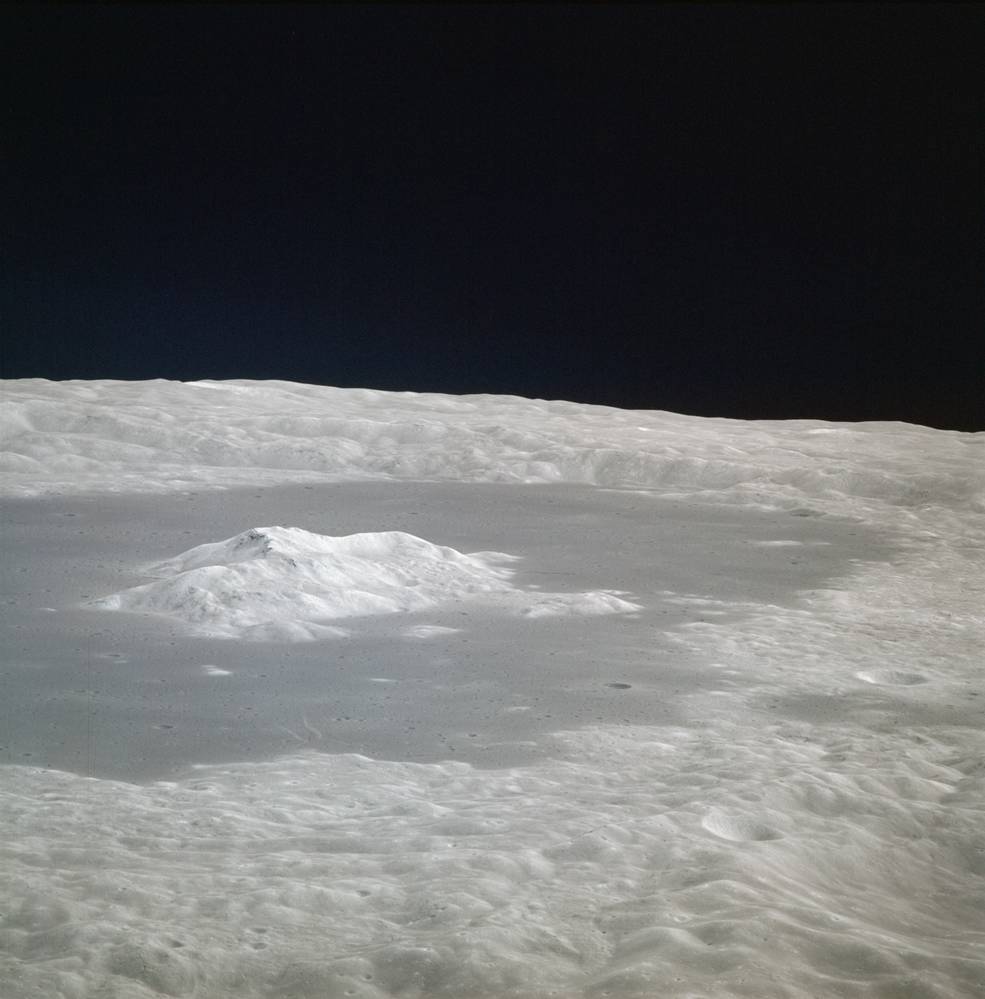 apollo_15_moon_landing_3_tsiolkovsky_showing_central_peak