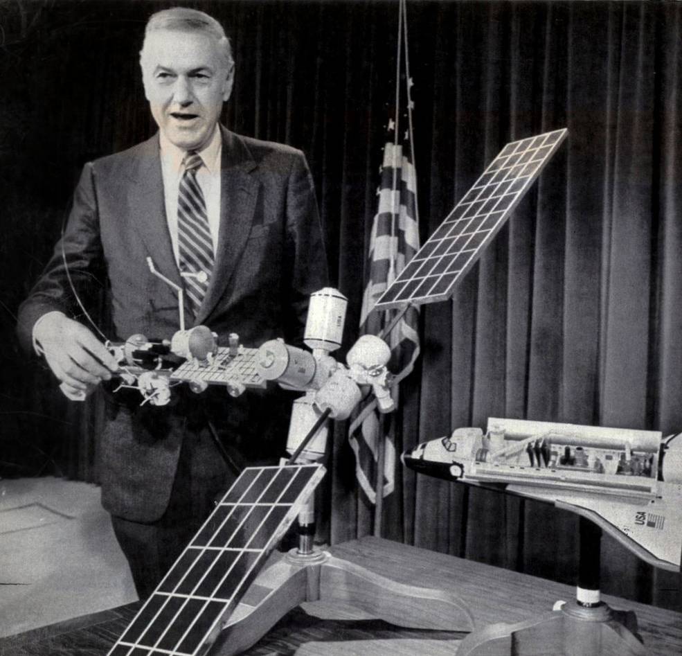 beggs_6_w_space_station_model_1984