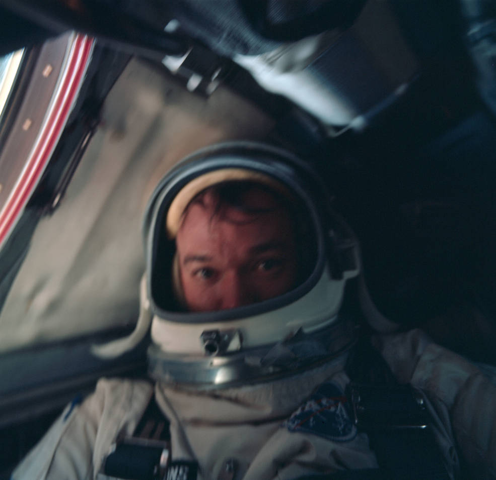 gemini_x_12_collins_in_spacecraft