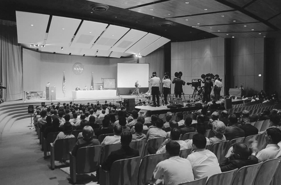 gemini_x_19_postflight_crew_presser_aug_1_1966