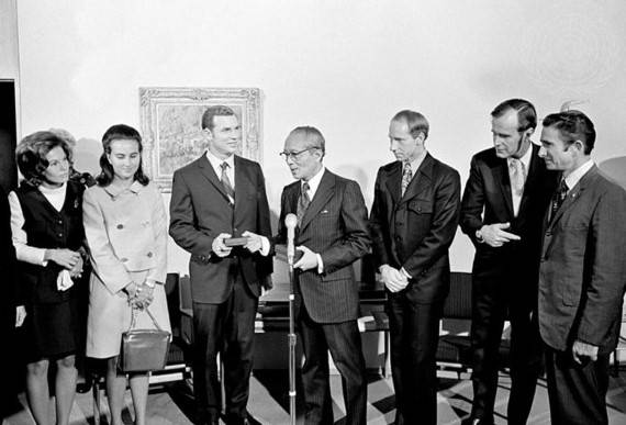 apollo_15_post_mission_4_u_thant_presenting_medals_w_un_amb_bush