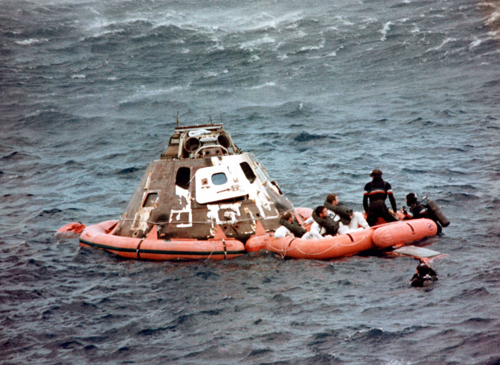 apollo_15_splashdown