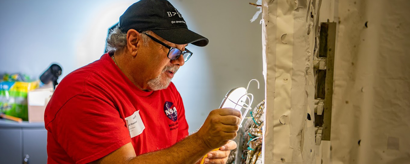 NASA Retirees, Volunteers Refurbish Groundbreaking ‘Astro’ Spacelab Flight Hardware for Display in US Space & Rocket Center, Smithsonian