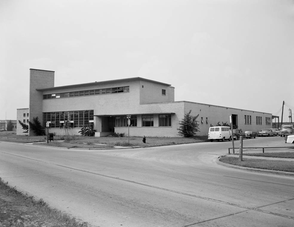 canada_dry_building