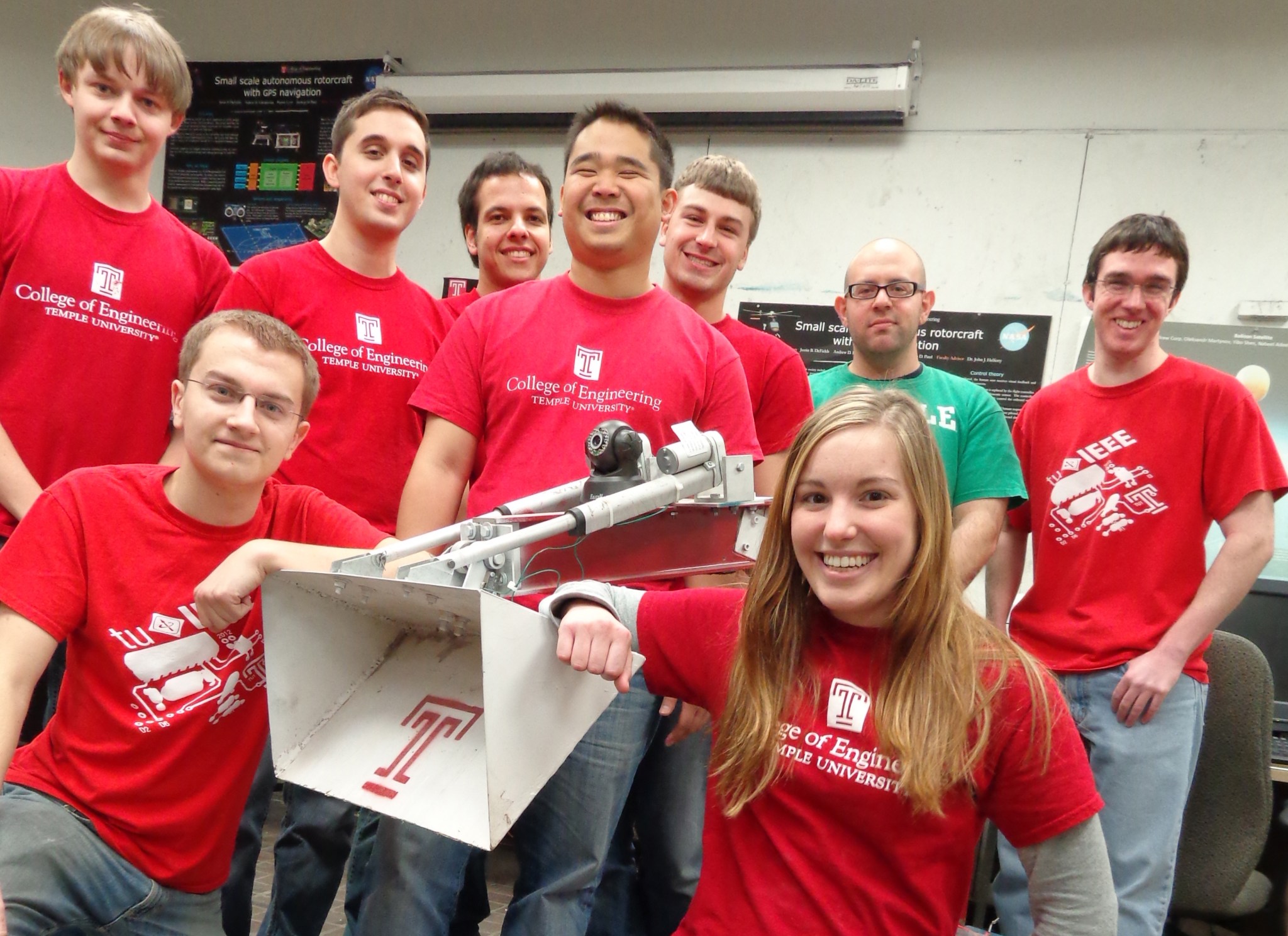 LUNABOTICS team poses with its entry.