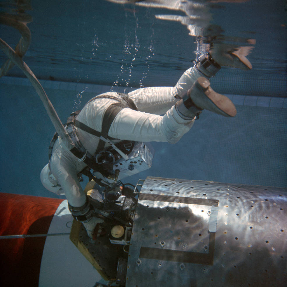 gemini_xii_aldrin_eva_training_era_oct_29_1966