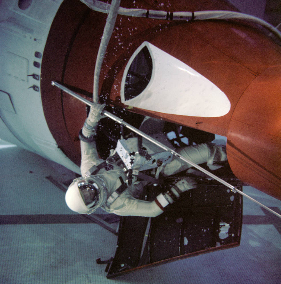 gemini_xii_aldrin_eva_training_era_oct_29_1966