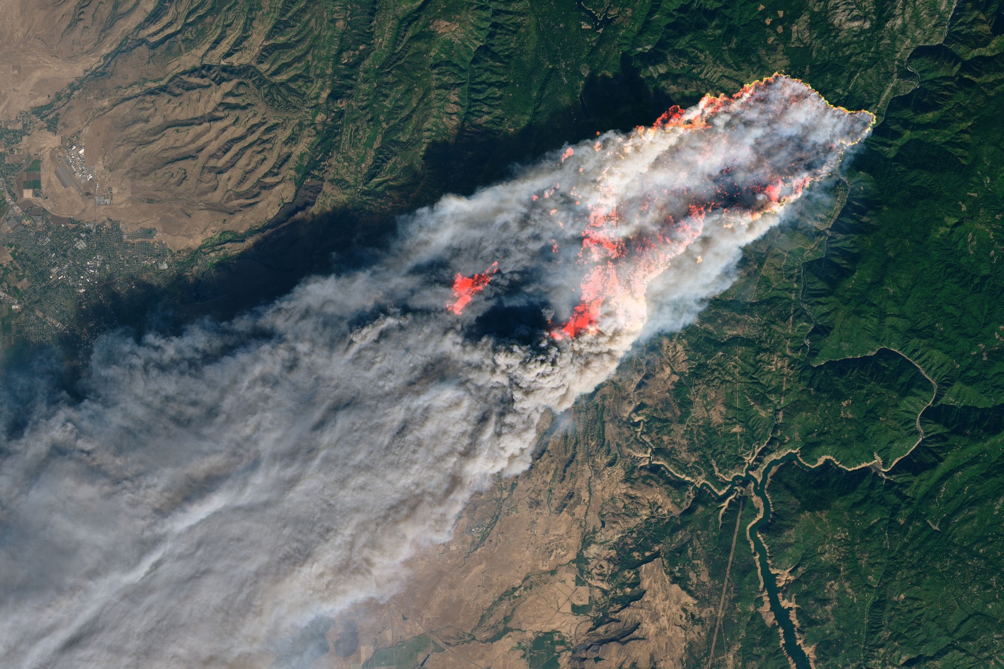 Camp fire that incinerated parts of Butte County, California in 2018. It took 85 lives and destroyed nearly 19,000 buildings.