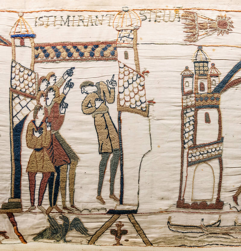 bayeux_tapestry_scene32_halley_comet_thumb