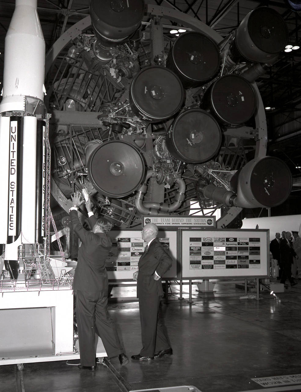 saturn_1_first_launch_7_von_braun_w_eisenhower_sep_8_1960