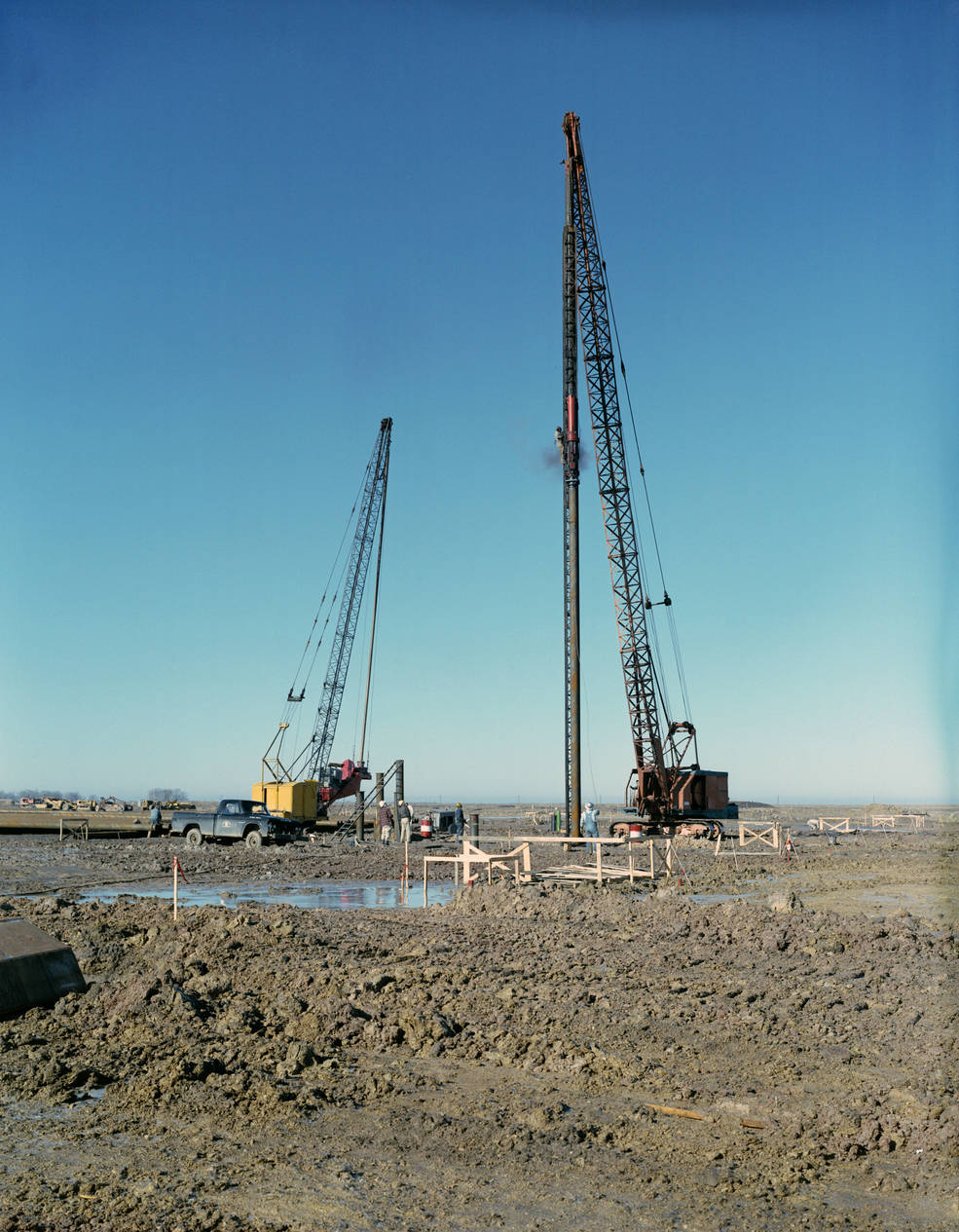 building_1_center_directors_pile_driving