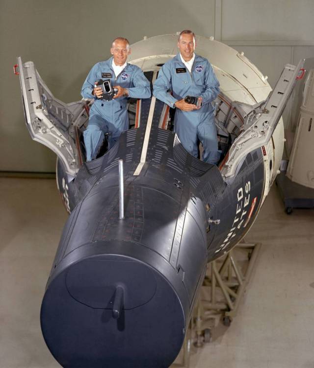 The Gemini XII crew of Edwin E. “Buzz” Aldrin, left, and James A. Lovell poses in a Gemini spacecraft