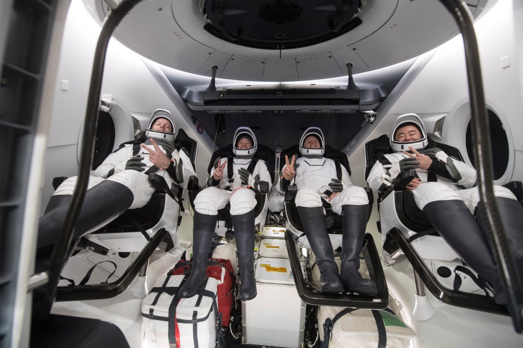 Crew-2 Astronauts Safely Splash Down in Gulf of Mexico