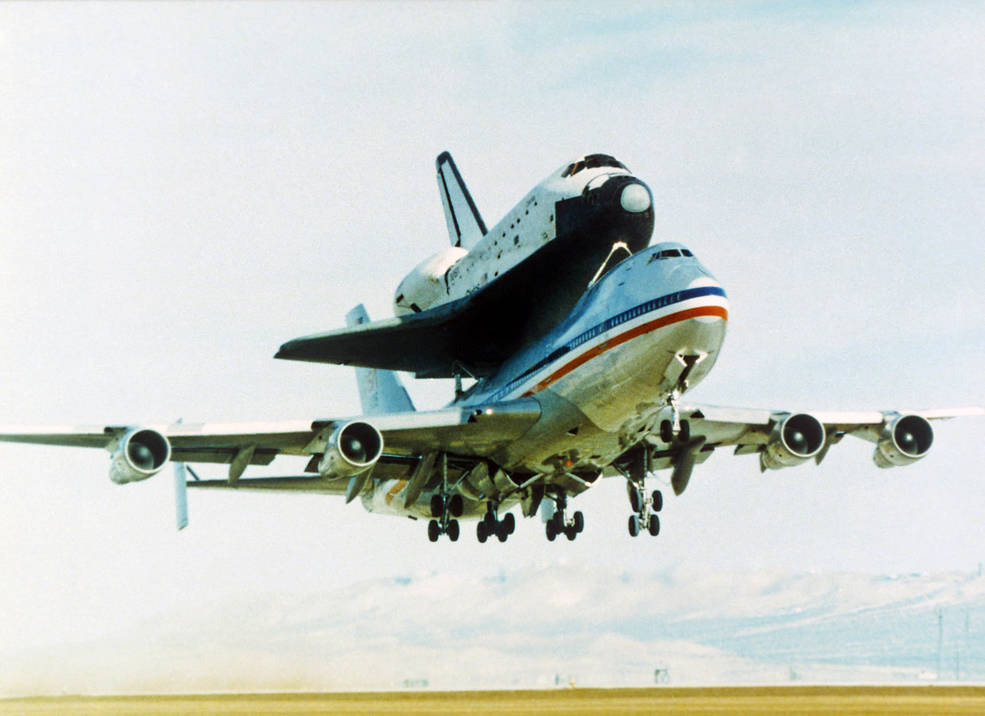 columbia_departs_dryden_nov_1981