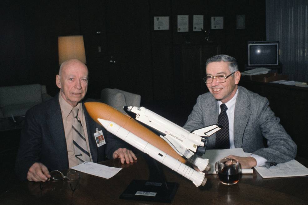 cohen_w_gilruth_in_cohens_office_jan_27_1988