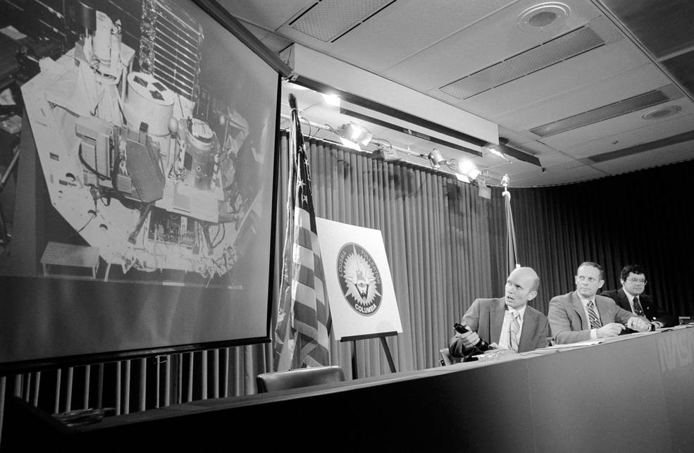 fullerton_lousma_preflight_presser_jan_21_1982