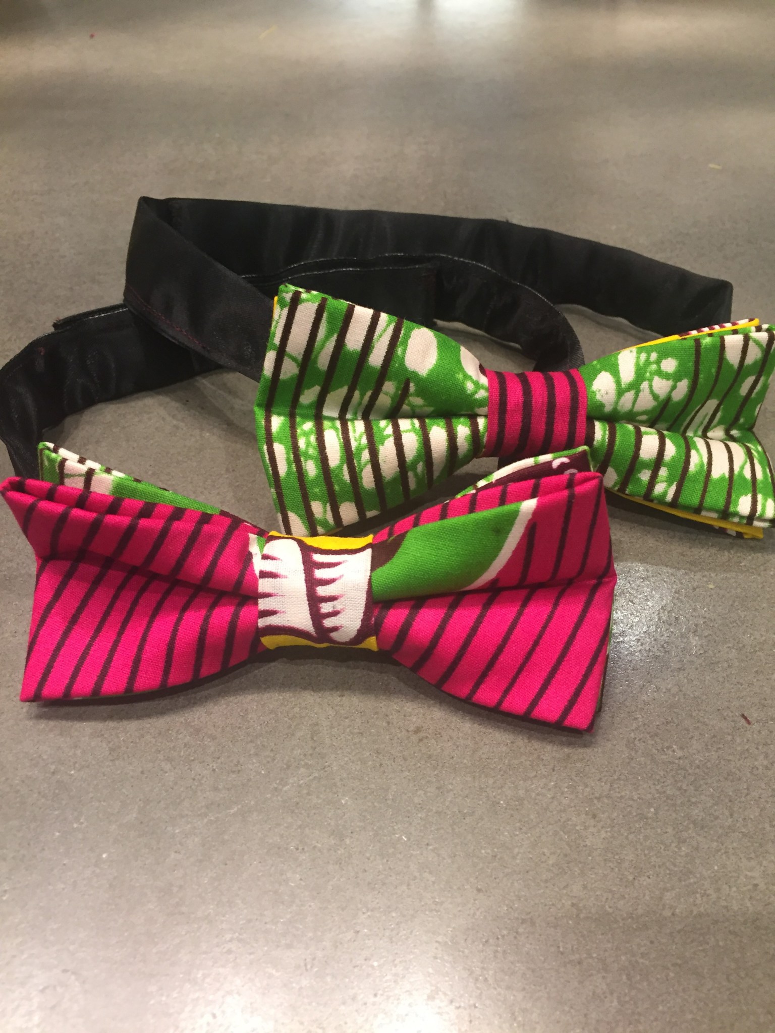 Green and pink bow ties.