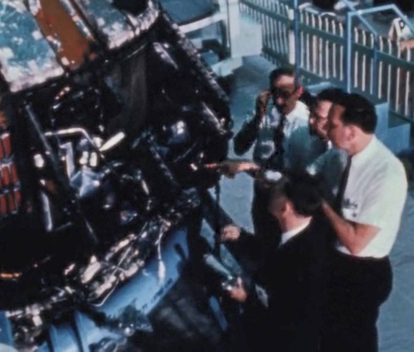 thompson_et_al_examining_apollo_1_capsule_area_where_pressure_vessel_cracked_in_pib_mar_1967