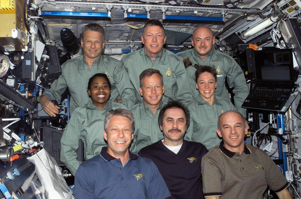 bhm_wilson_sts-121_inflight_joint_crew_photo