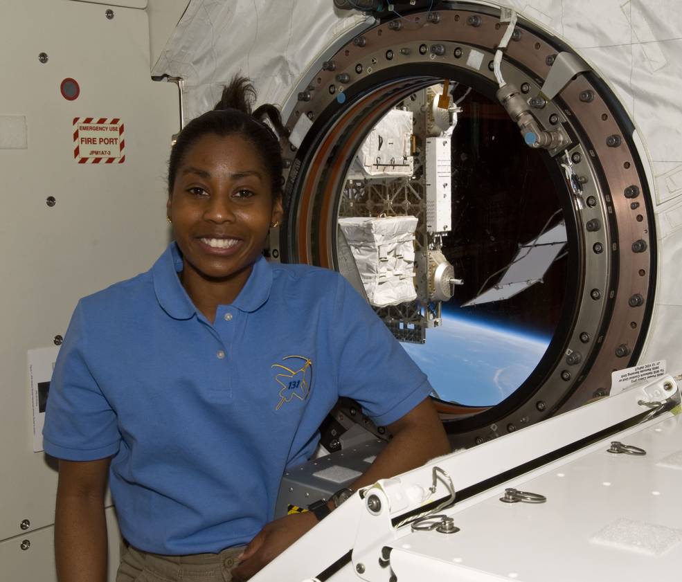 bhm_wilson_sts-131_in_kibo_window