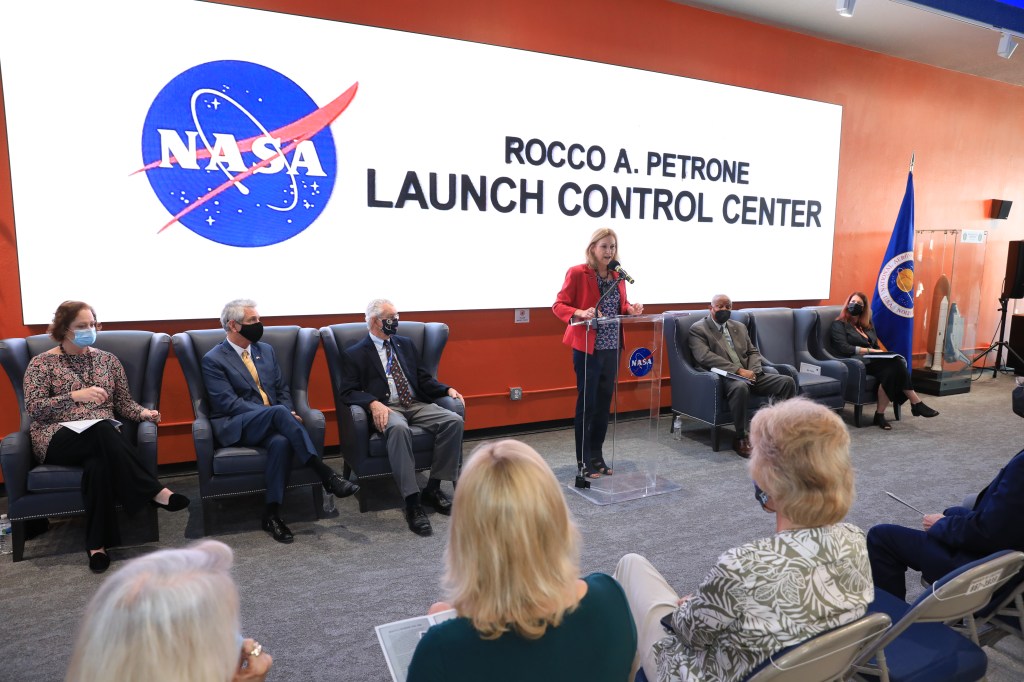 NASA Kennedy’s Control Center Named for Apollo-Era Launch Director