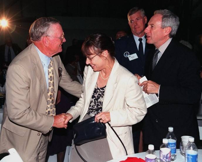goldin_w_wife_judy_and_armstrong_apollo_11_30th_anniversary_ksc_jul_15_1999