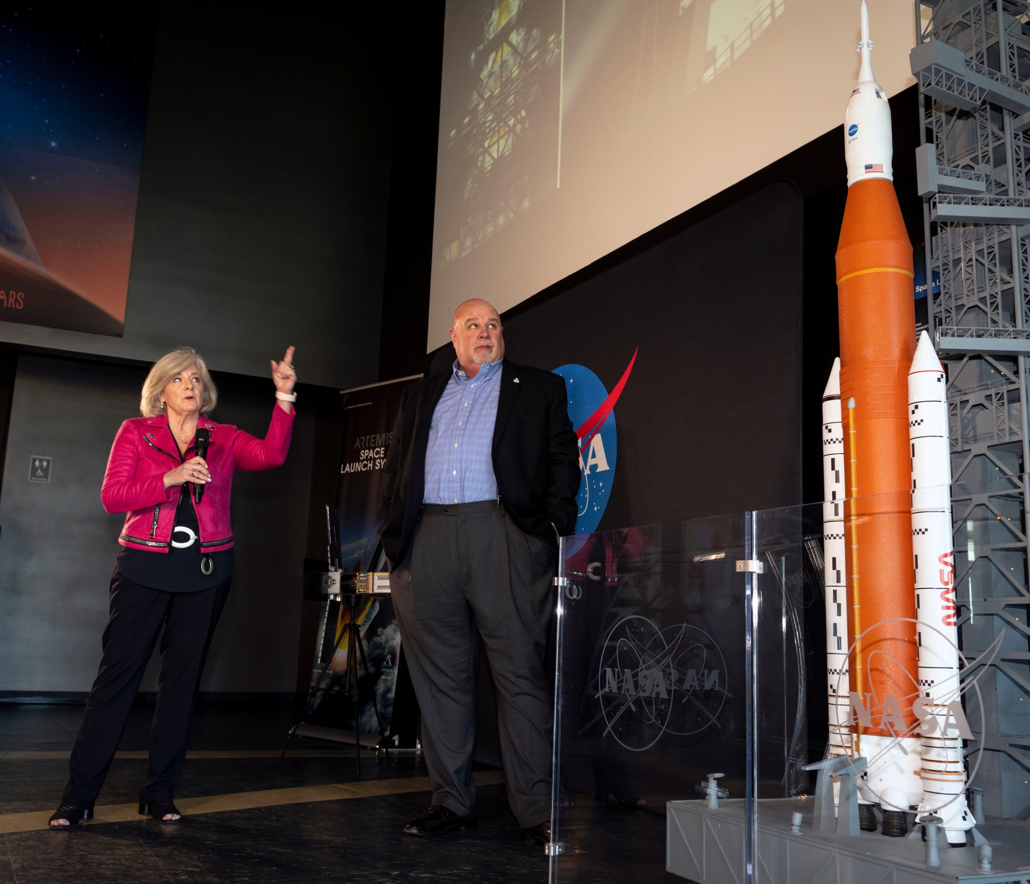 Marshall Director Jody Singer and SLS Program Manager John Honeycutt provide SLS updates during Artemis Media Day on March 4. 