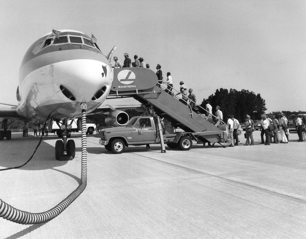 ksc_workers_headed_for_white_sands-3.26.82