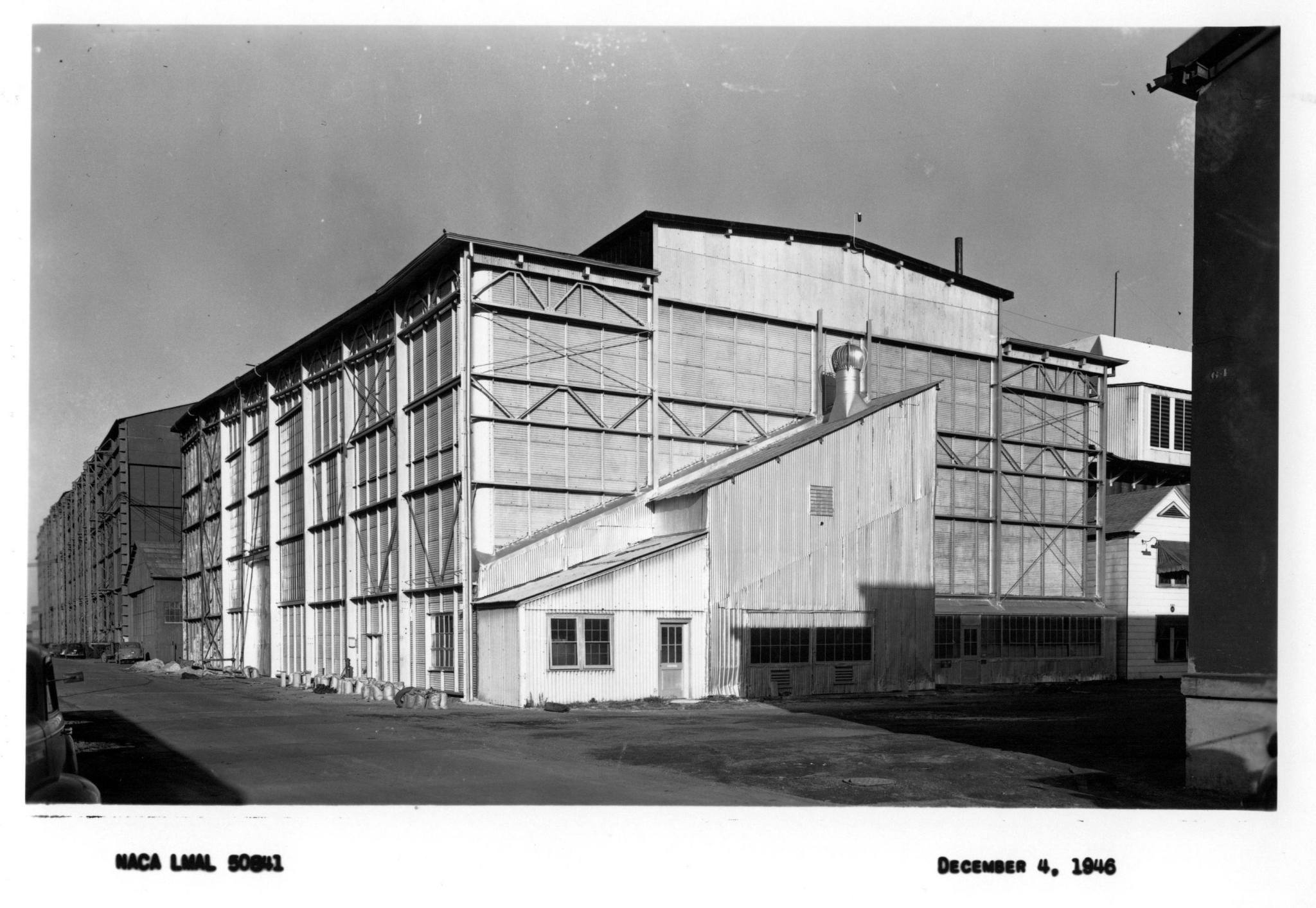 An exterior view of Building 643 in 1946, home to the Full-Scale Tunnel.