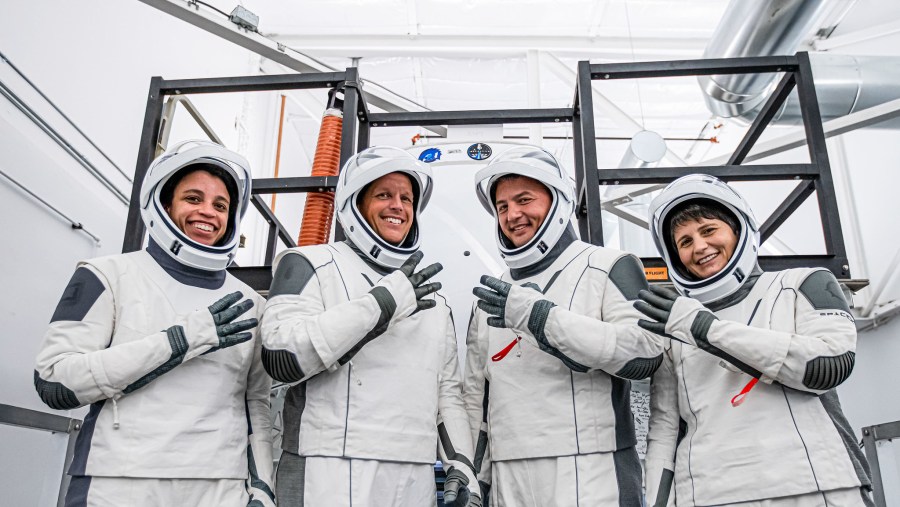 NASA’s SpaceX Crew-4 astronauts participate in a training session at SpaceX headquarters in Hawthorne, CA. From left to right: NASA astronaut and SpaceX Crew-4 mission specialist Jessica Watkins; NASA astronaut and SpaceX Crew-4 pilot Robert “Bob” Hines; NASA astronaut and SpaceX Crew-4 commander Kjell Lindgren; and ESA (European Space Agency) astronaut and Crew-4 mission specialist Samantha Cristoforetti of Italy.