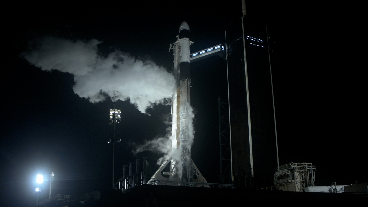 SpaceX’s Falcon 9 rocket with the Crew Dragon atop is seen at Kennedy Space Center’s Launch Complex 39A on April 26, 2022, as fueling commences ahead of the agency’s SpaceX Crew-4 launch. Photo credit: NASA